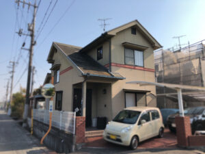 福山・外壁塗装・施工前・外壁のひび割れ